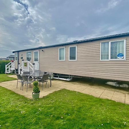 Caravan Church Farm Holiday Village แพคแฮม ภายนอก รูปภาพ