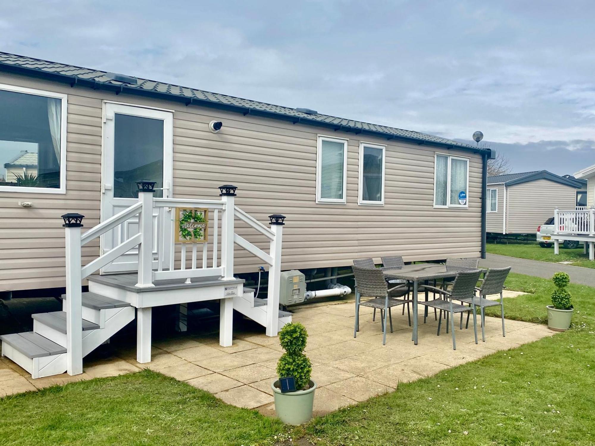 Caravan Church Farm Holiday Village แพคแฮม ภายนอก รูปภาพ